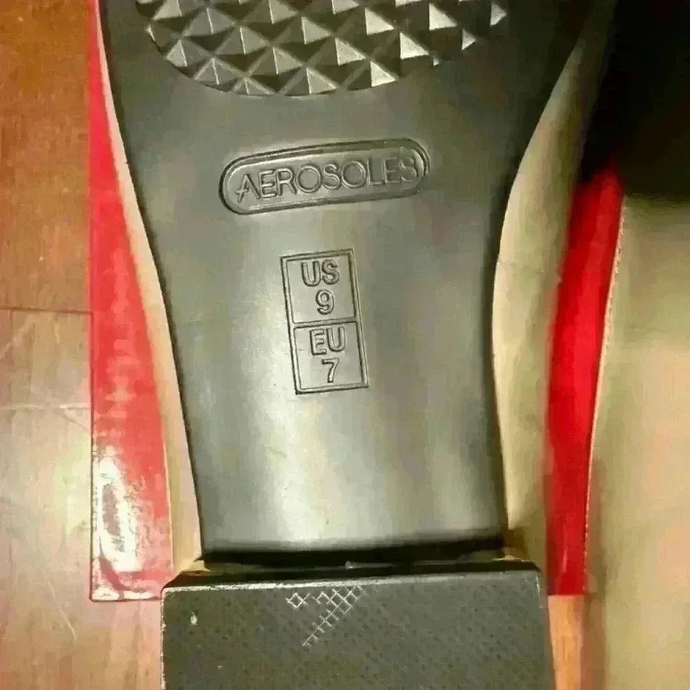 AEROSOLES- Leather Upper “GOOD TIMES” - Picture 9 of 12
